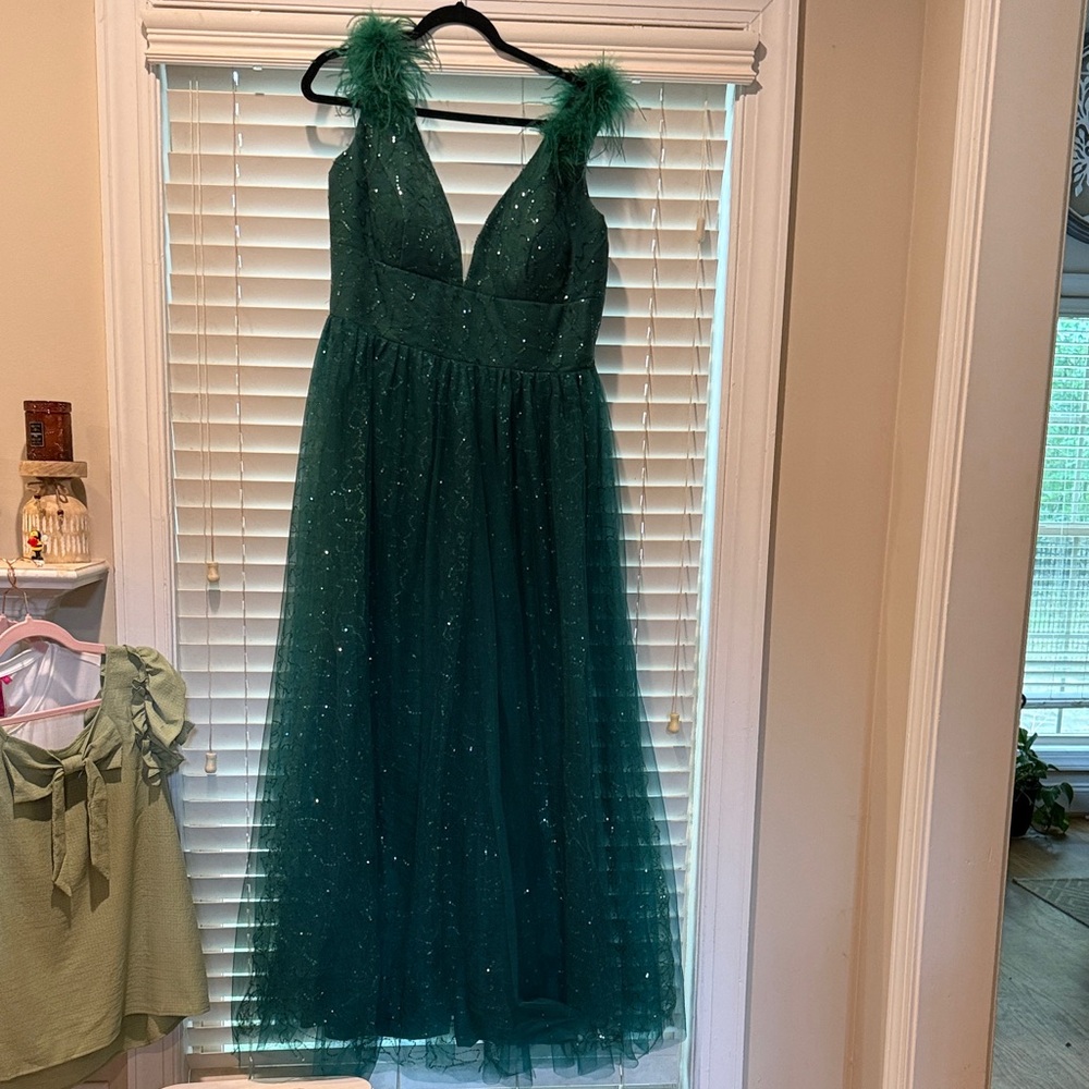 Elegant Green Gown with Feather Straps